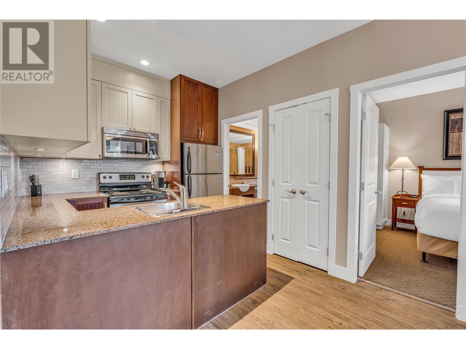 12811 Lakeshore Drive S Unit# 410/411, Summerland, BC - Indoor Photo Showing Kitchen With Double Sink