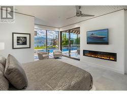 Main floor primary bedroom -