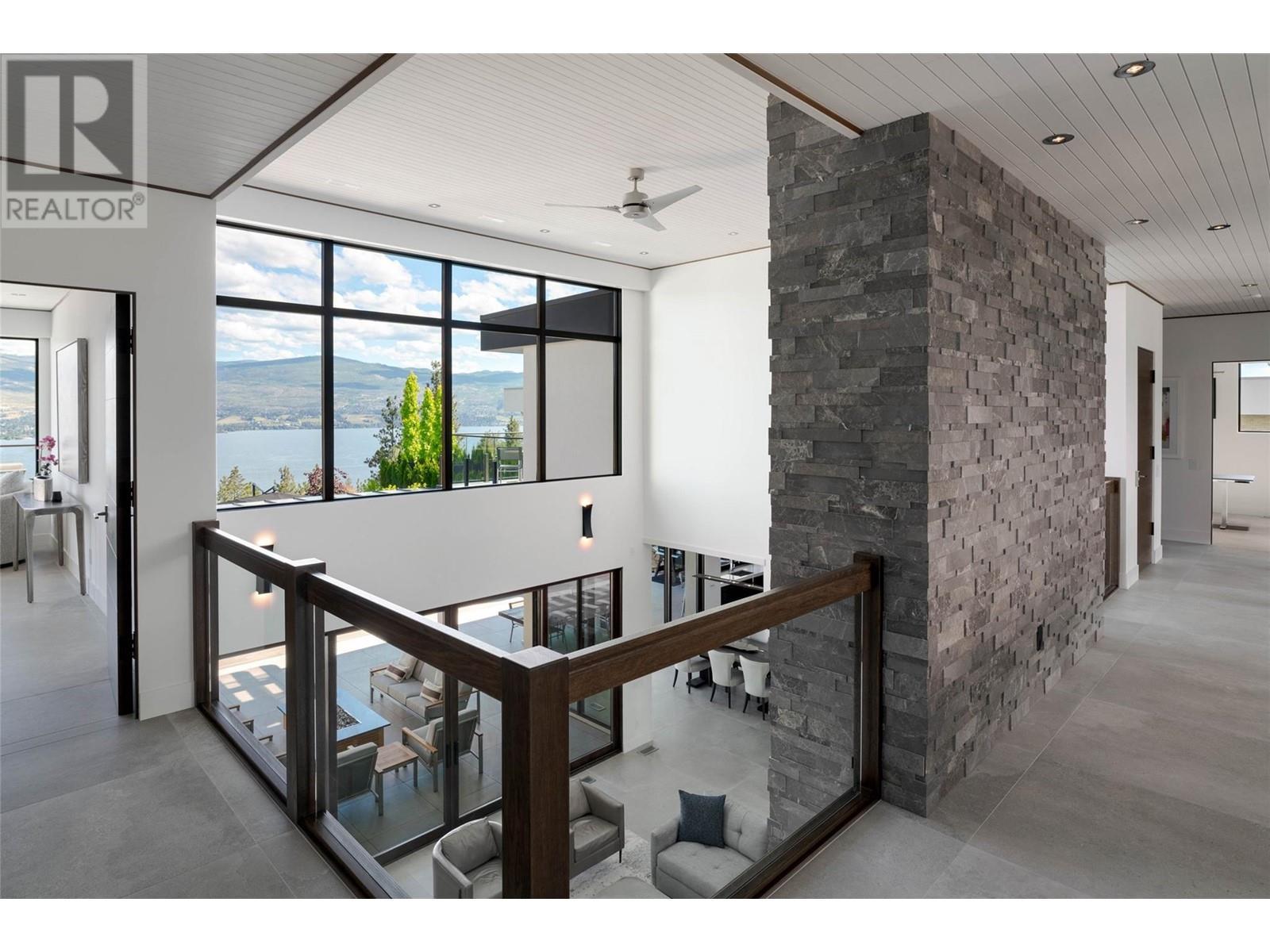 2463 Thacker Drive, West Kelowna, BC - Indoor Photo Showing Other Room