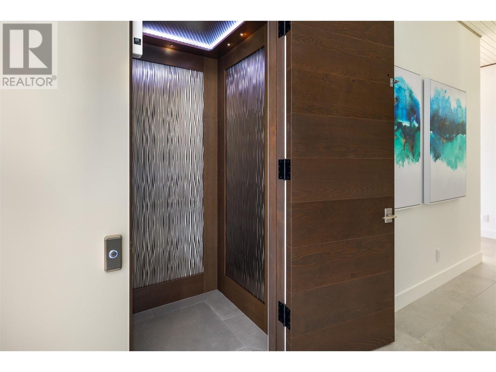 Elevator - 2463 Thacker Drive, West Kelowna, BC - Indoor Photo Showing Other Room