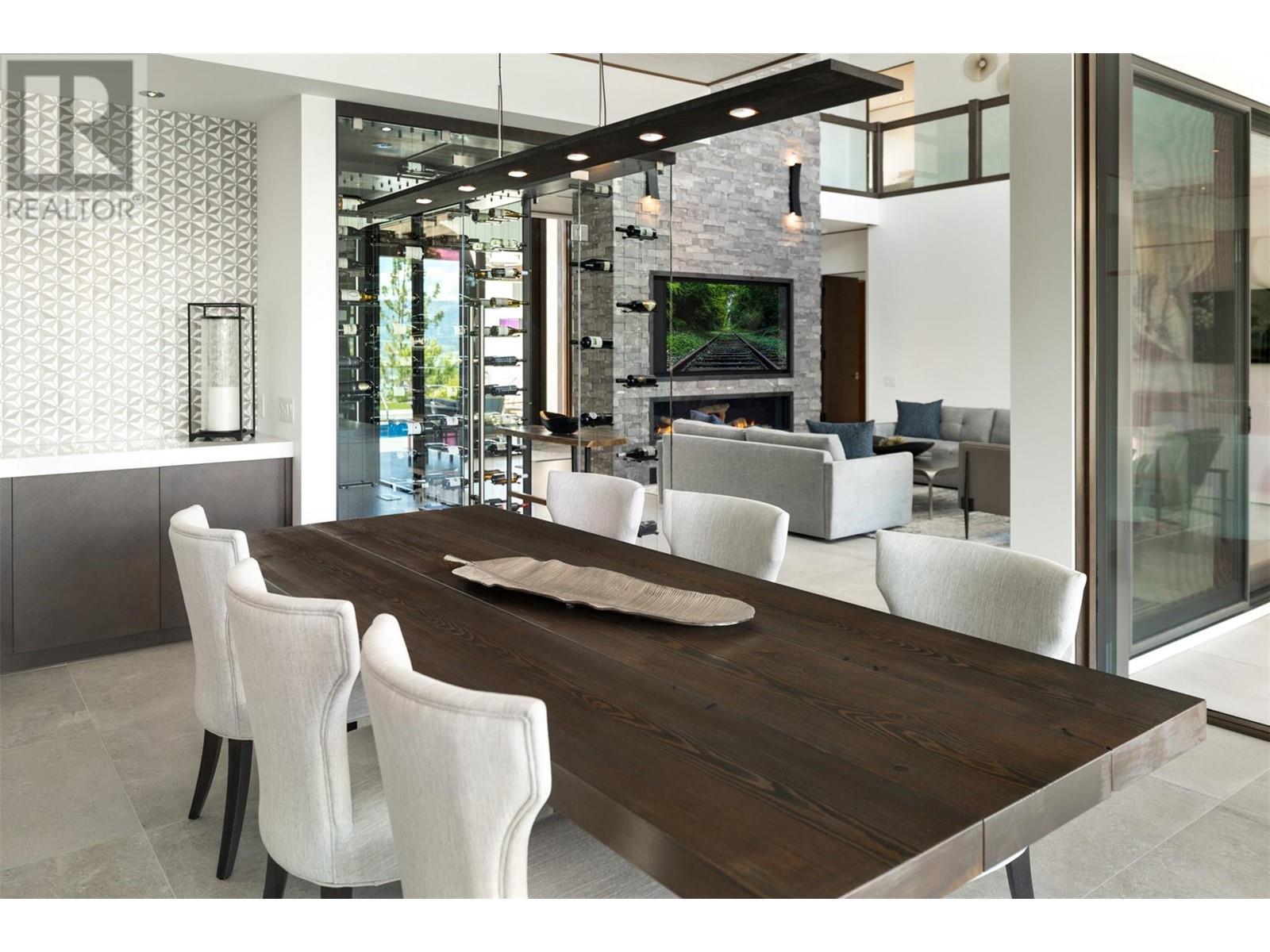 2463 Thacker Drive, West Kelowna, BC - Indoor Photo Showing Other Room