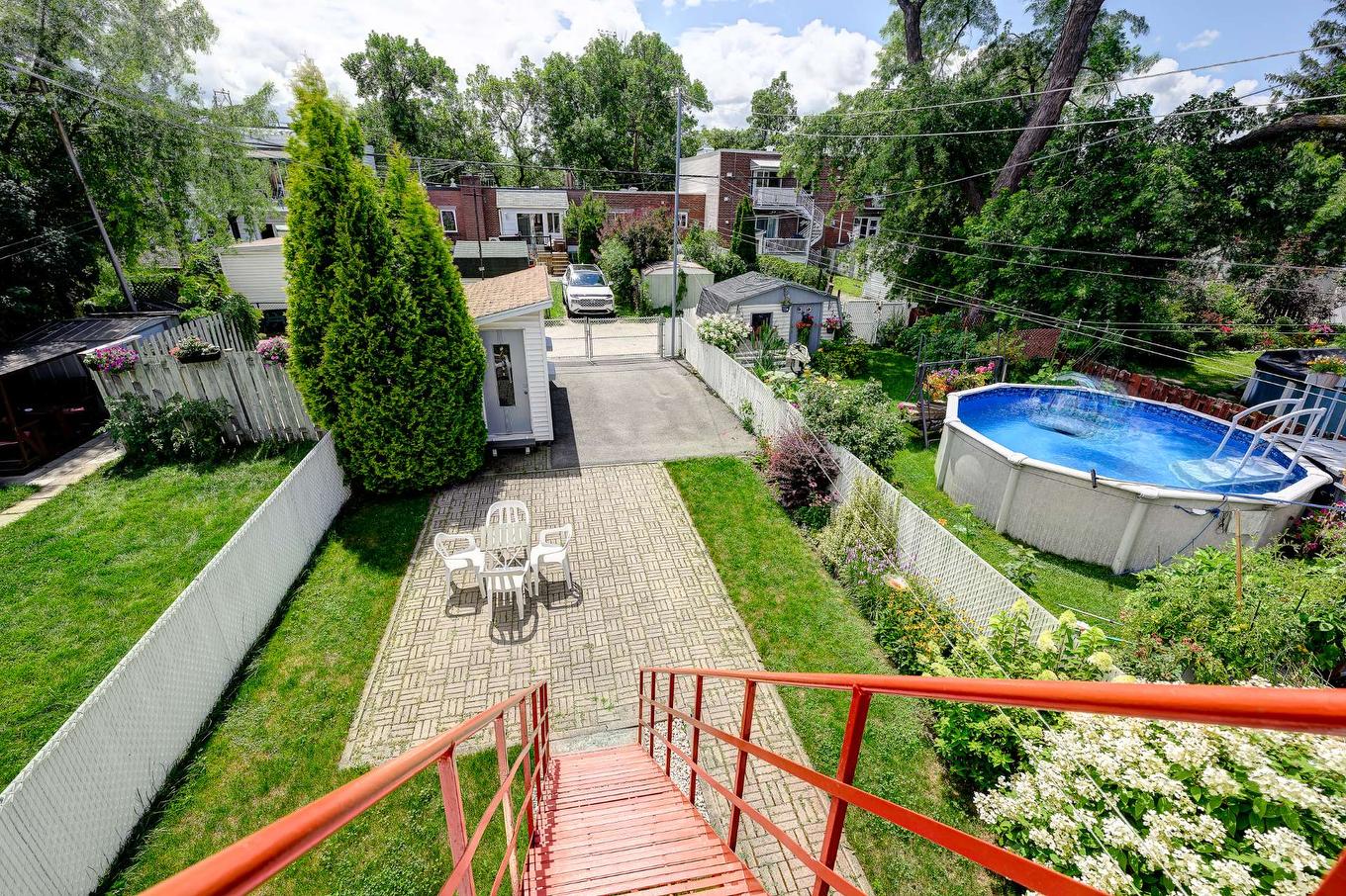 View - 2184 Av. Lebrun, Montréal (Mercier/Hochelaga-Maisonneuve), QC - Outdoor With Above Ground Pool