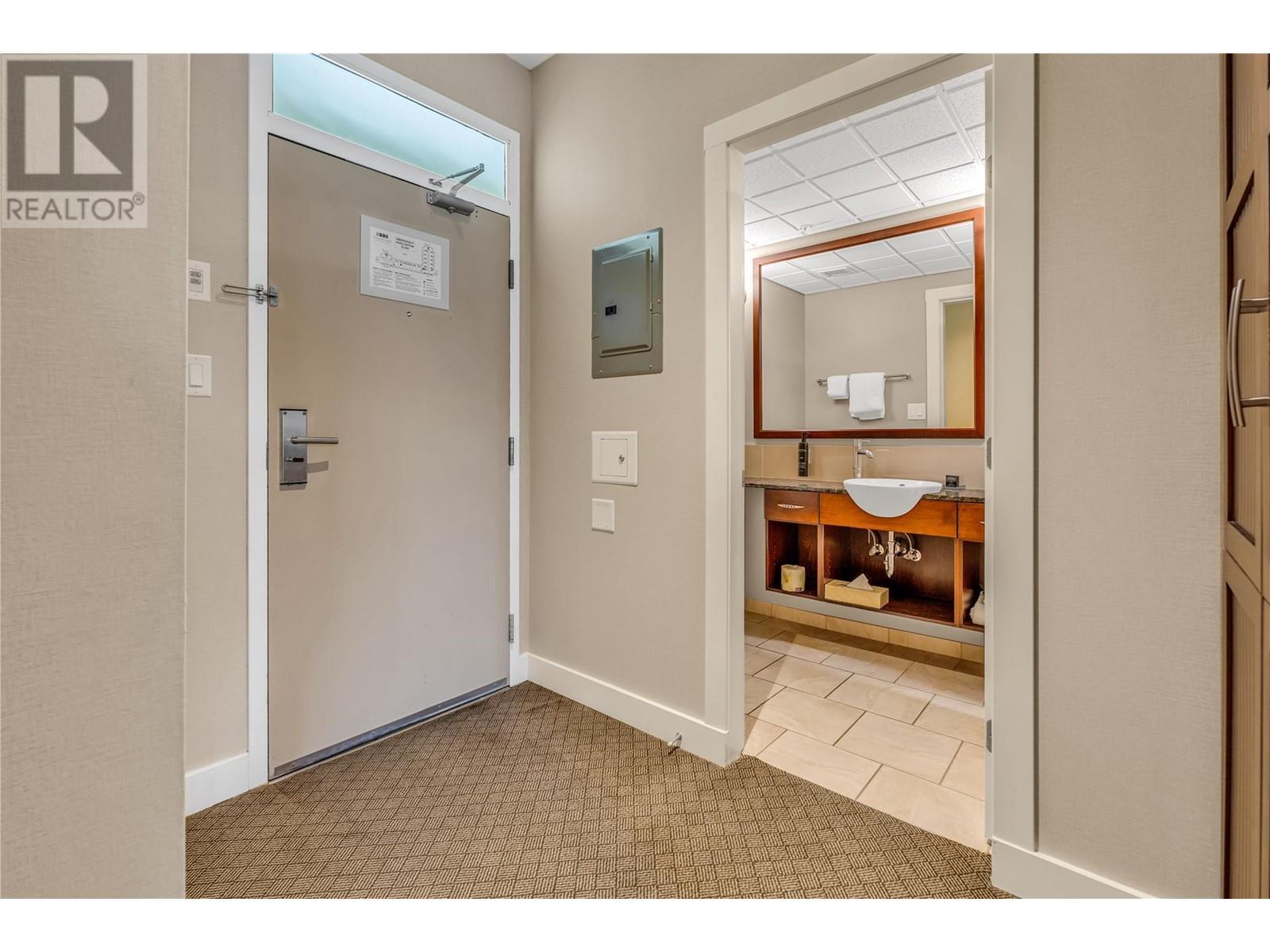 13011 Lakeshore Drive S Unit# 370, Summerland, BC - Indoor Photo Showing Other Room