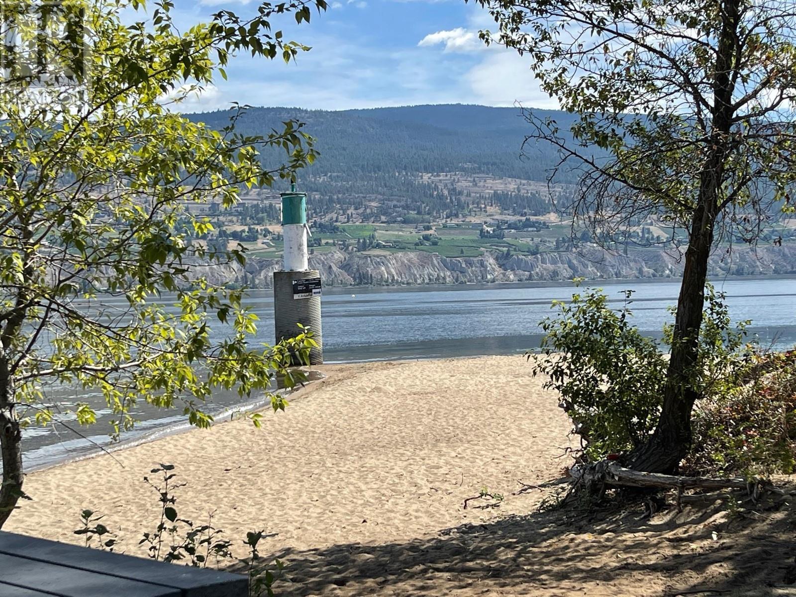 1727 Treffry Place, Summerland, BC