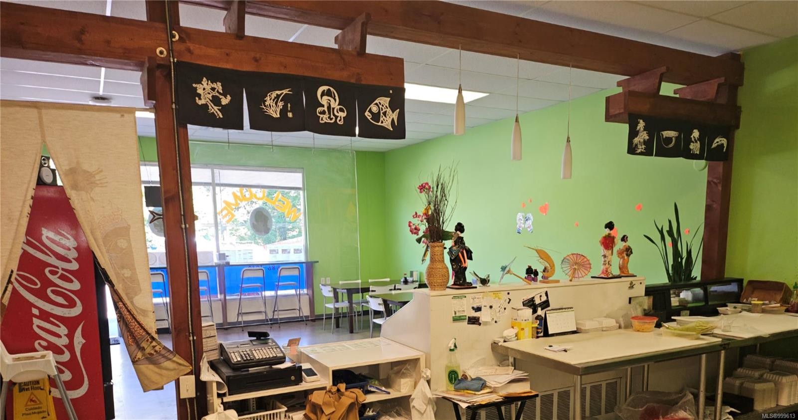 3-102 Island Hwy East, Parksville, BC