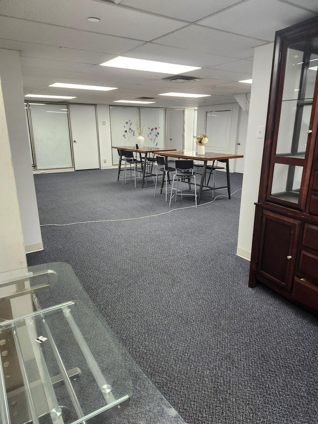 Interior - 200-2225 Boul. Hymus, Dorval, QC - Indoor Photo Showing Other Room