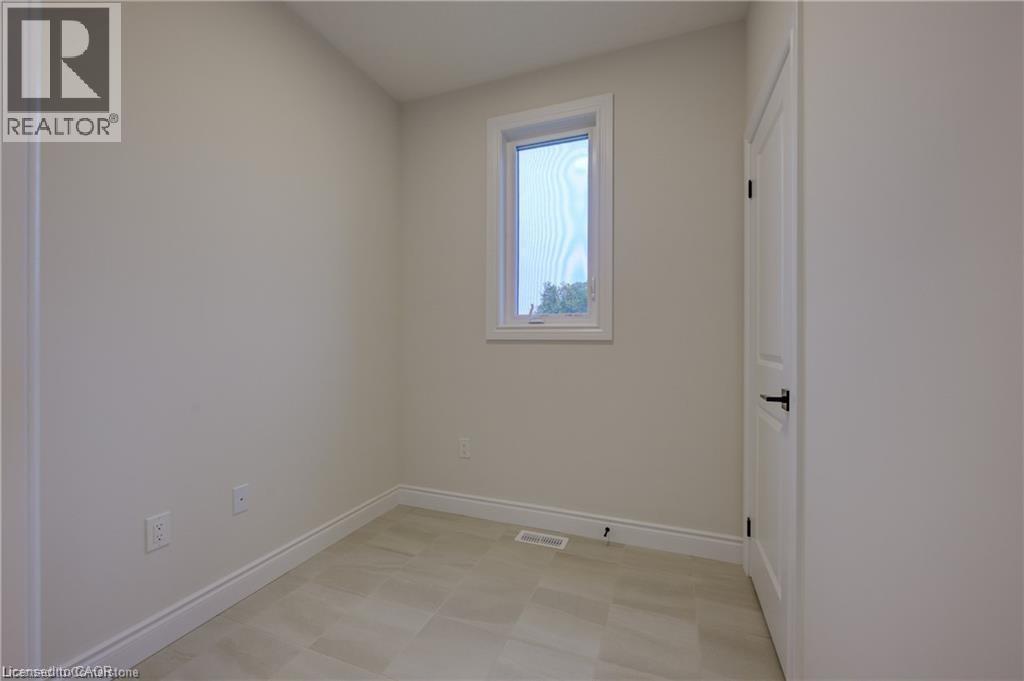 30 Anne Street W, Harriston, ON - Indoor Photo Showing Other Room