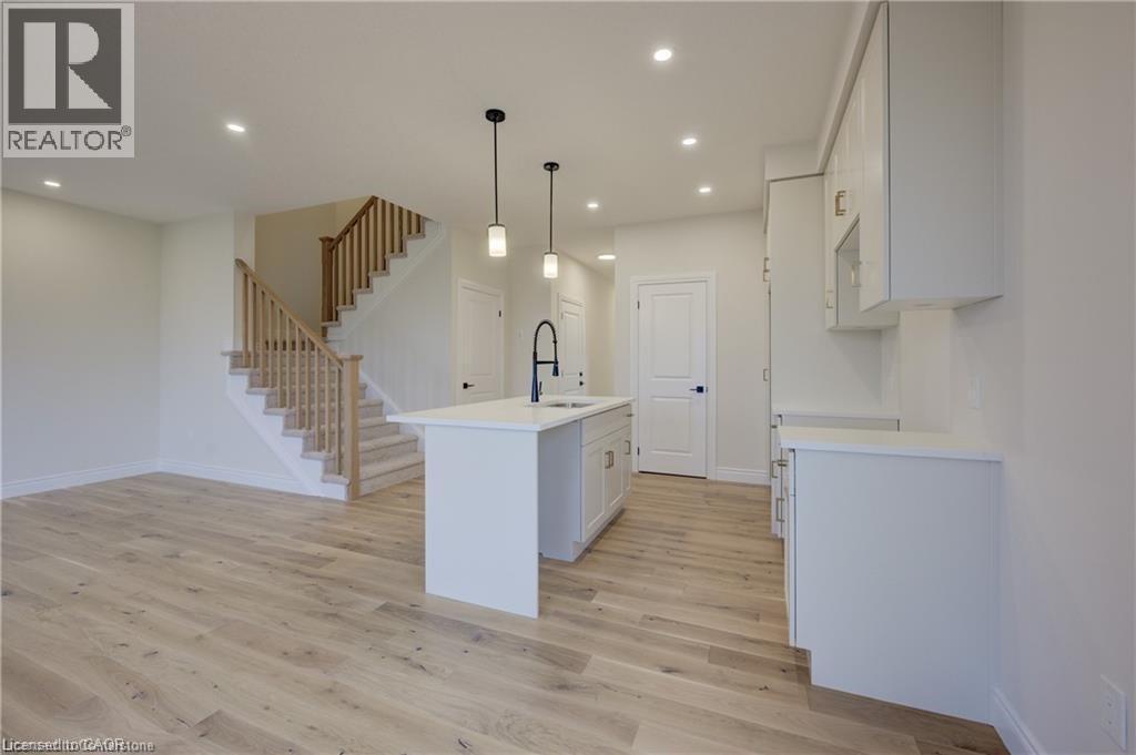 30 Anne Street W, Harriston, ON - Indoor