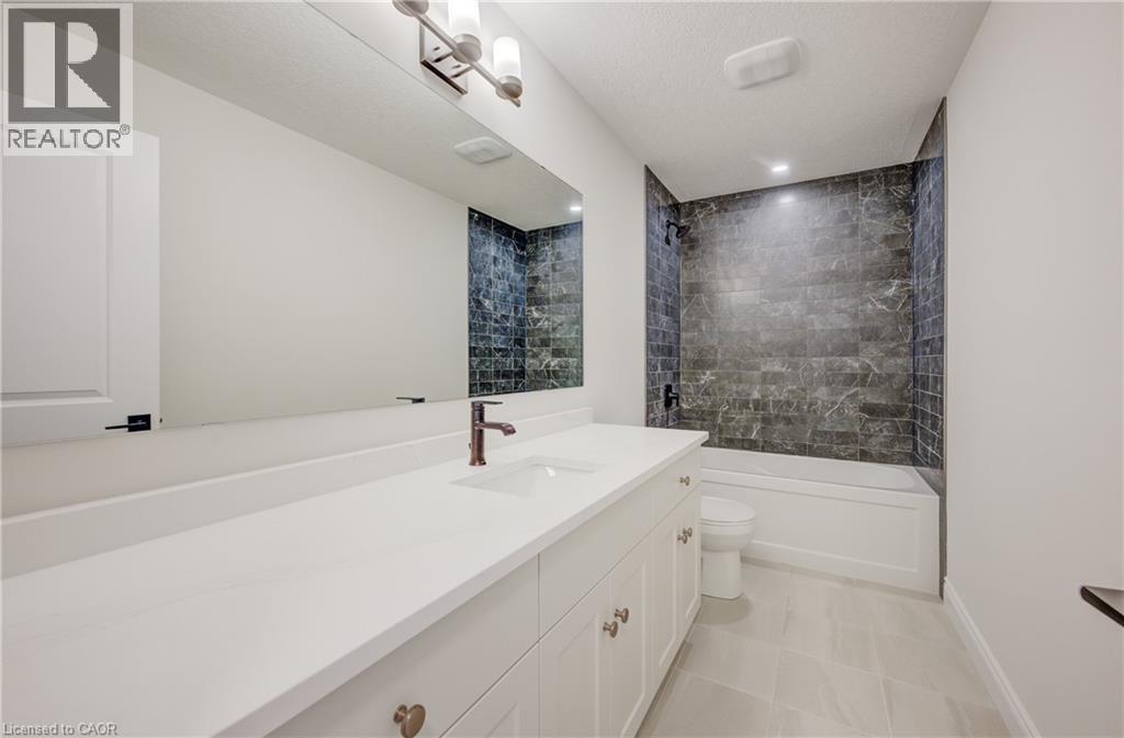 30 Anne Street W, Harriston, ON - Indoor Photo Showing Bathroom