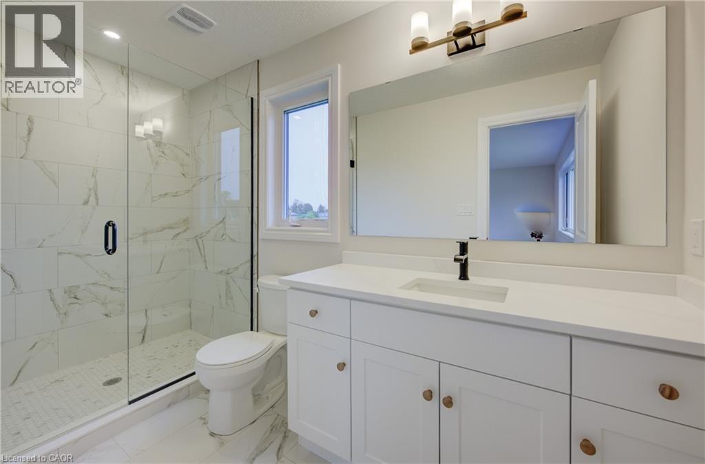 30 Anne Street W, Harriston, ON - Indoor Photo Showing Bathroom