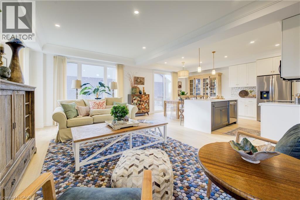 109 Thackeray Way, Harriston, ON - Indoor Photo Showing Living Room