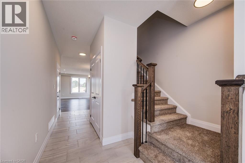 102 Thackeray Way, Harriston, ON - Indoor Photo Showing Other Room