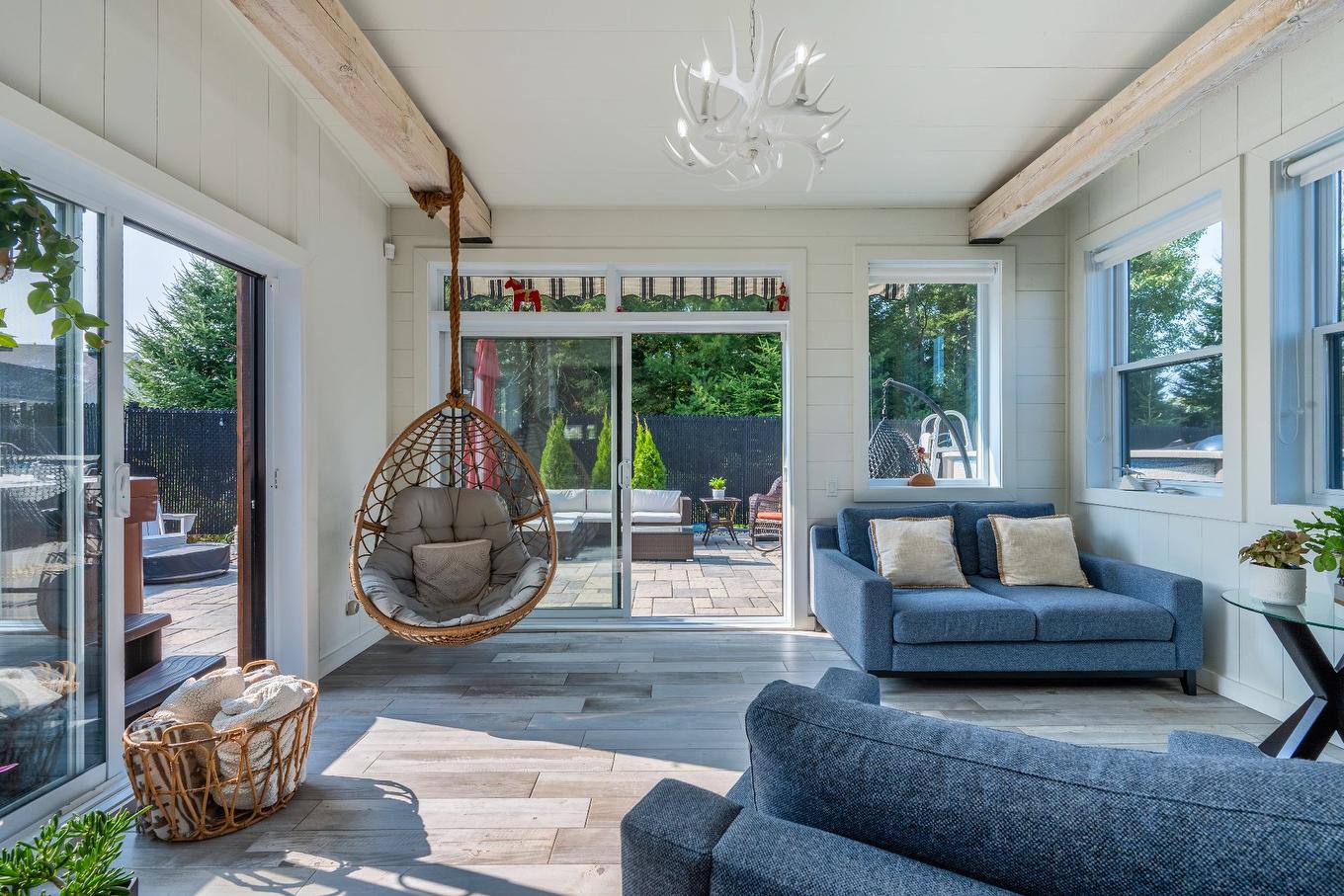 Solarium/Sunroom - 1070 Rue Des Jonquilles, Mont-Tremblant, QC - Indoor Photo Showing Other Room