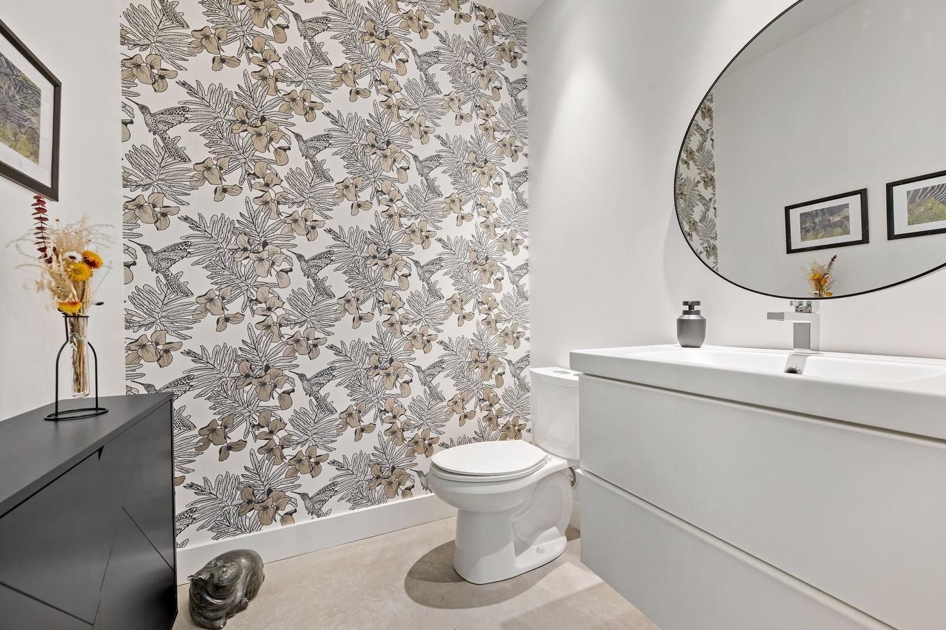 Powder room - 1070 Rue Des Jonquilles, Mont-Tremblant, QC - Indoor Photo Showing Bathroom