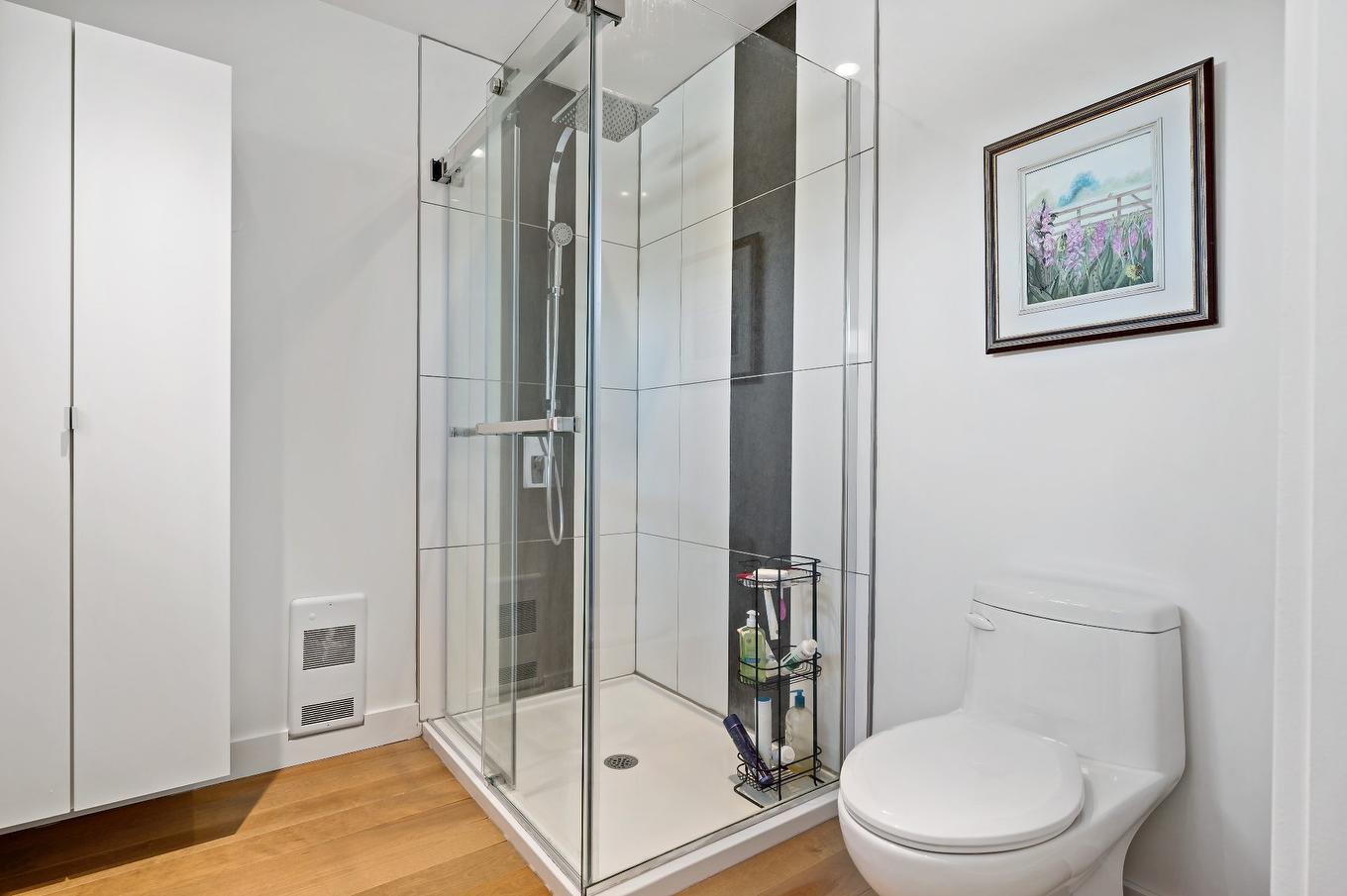 Bathroom - 1070 Rue Des Jonquilles, Mont-Tremblant, QC - Indoor Photo Showing Bathroom