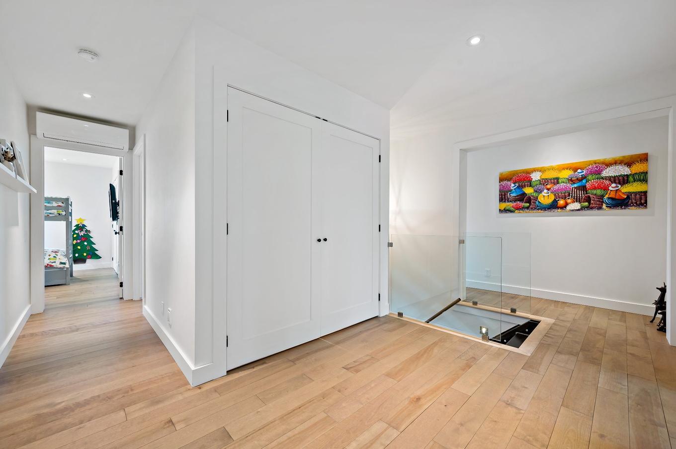 Laundry room - 1070 Rue Des Jonquilles, Mont-Tremblant, QC - Indoor Photo Showing Other Room