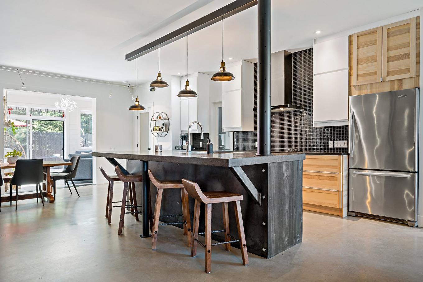 Kitchen - 1070 Rue Des Jonquilles, Mont-Tremblant, QC - Indoor Photo Showing Other Room