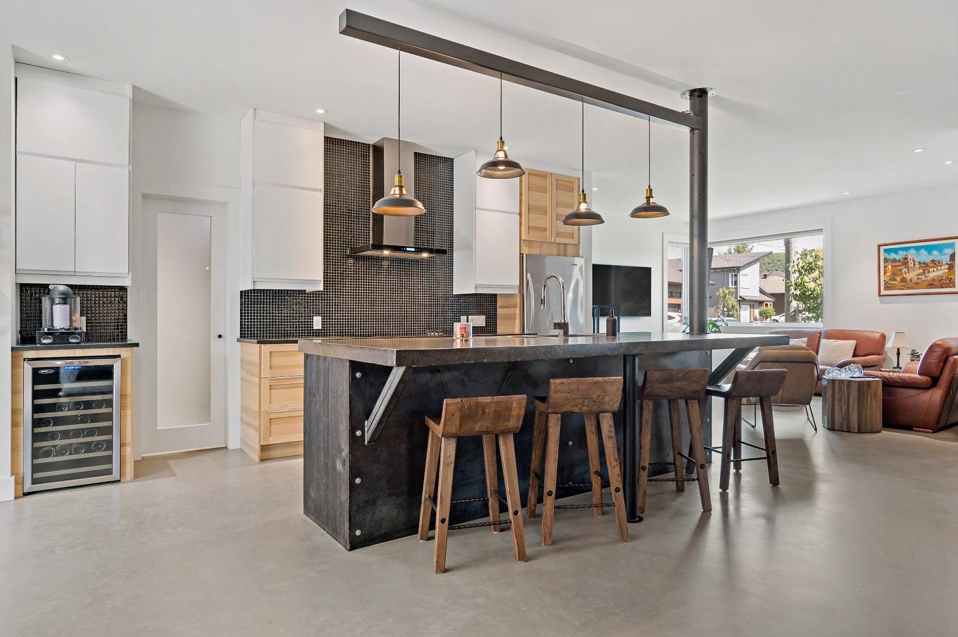 Kitchen - 1070 Rue Des Jonquilles, Mont-Tremblant, QC - Indoor