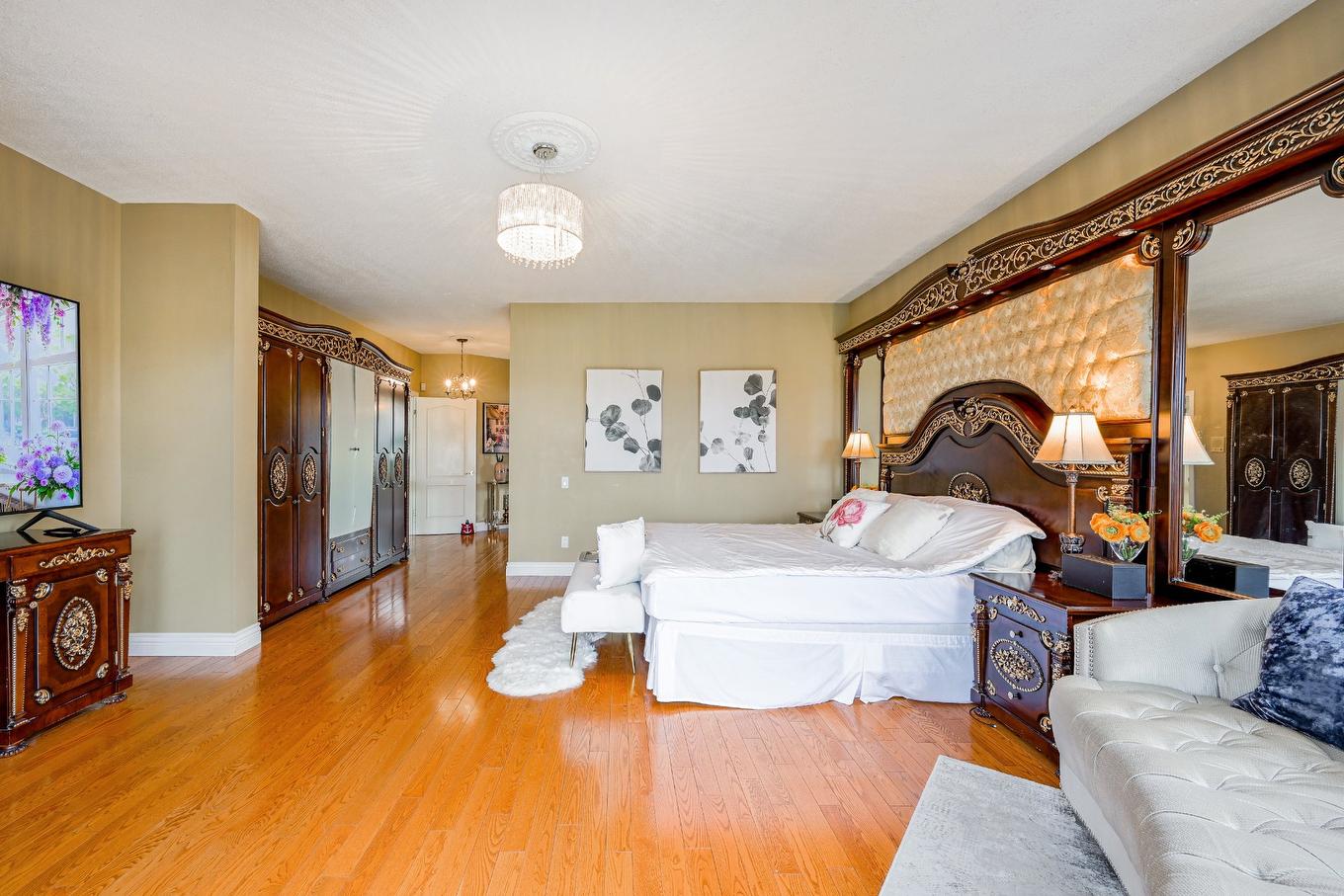 Primary bedroom - 303 Rue Alphonse-Desjardins, Montréal (L'Île-Bizard/Sainte-Geneviève), QC - Indoor Photo Showing Bedroom
