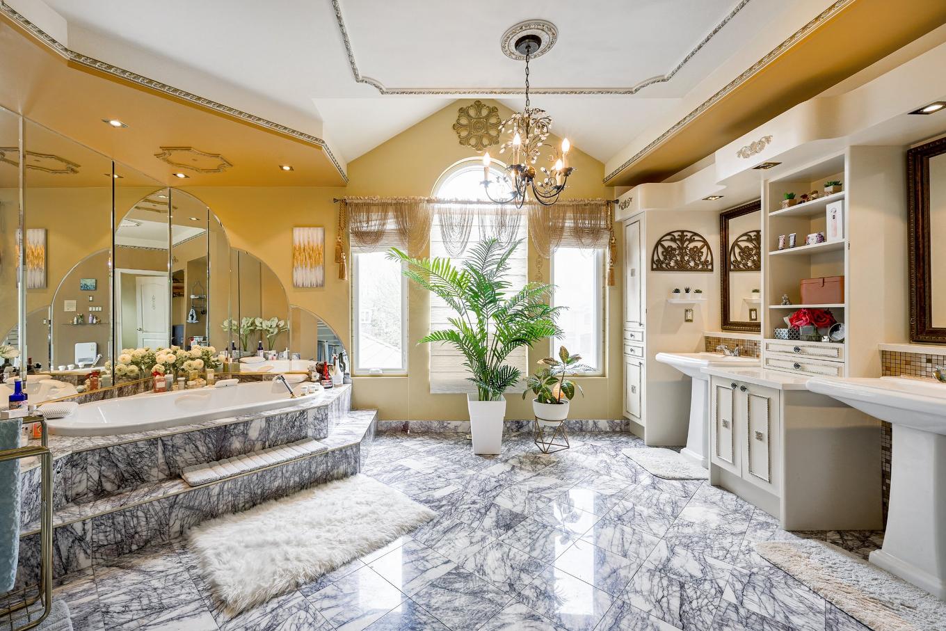 Ensuite bathroom - 303 Rue Alphonse-Desjardins, Montréal (L'Île-Bizard/Sainte-Geneviève), QC - Indoor