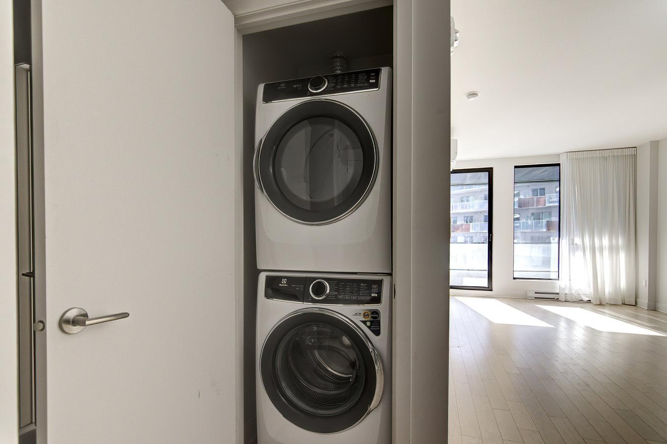 Salle de lavage - 406-605 Rue De L'Escale, Brossard, QC - Indoor Photo Showing Laundry Room