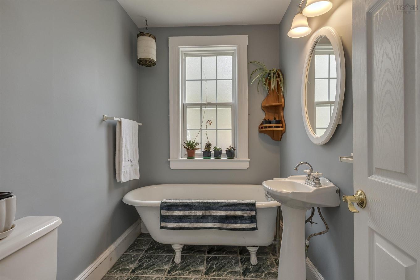 145 Commercial Street, Middleton, NS