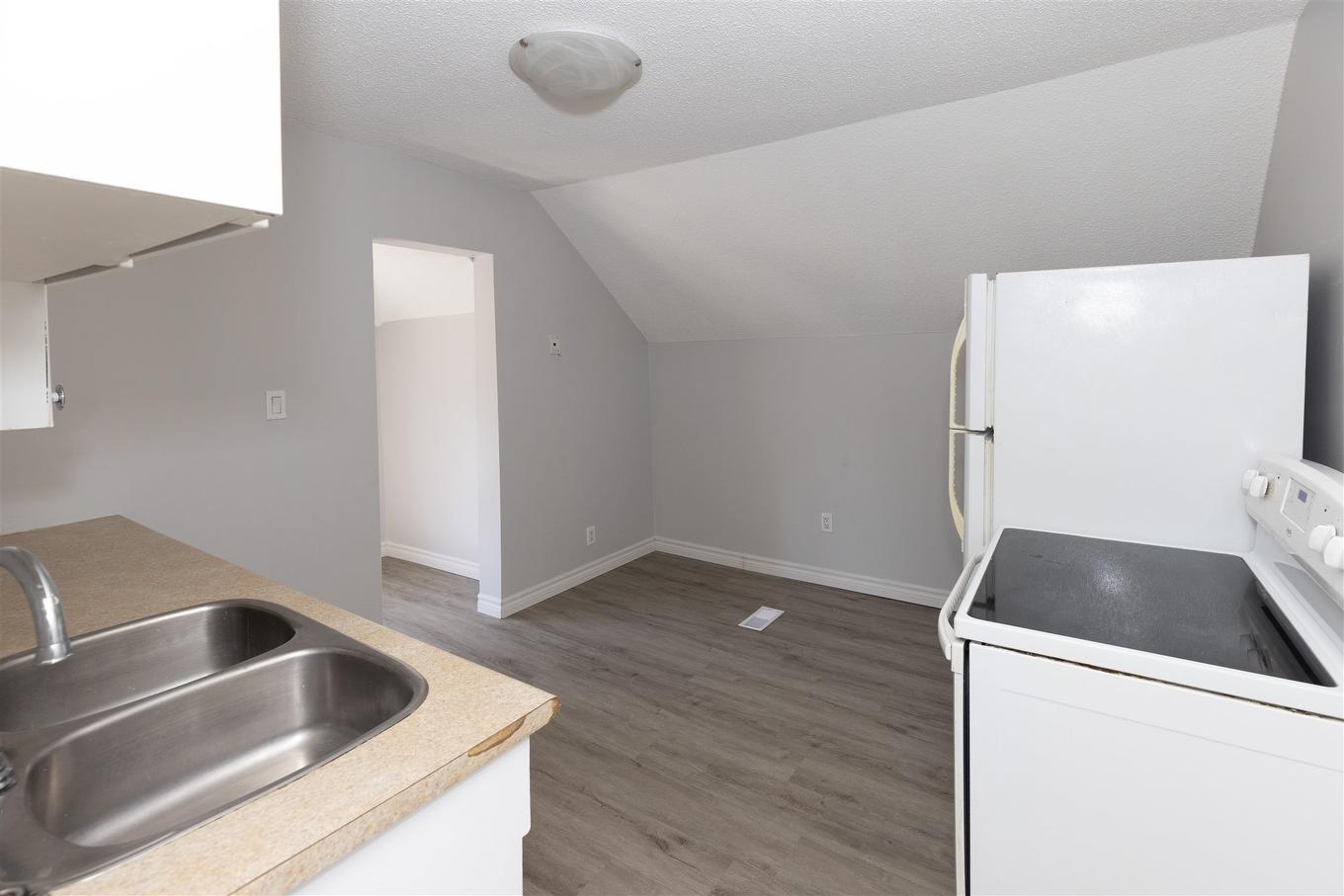 401 May Street N, Thunder Bay, ON - Indoor