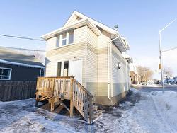 401 May Street N Thunder Bay, ON P7C 3R4