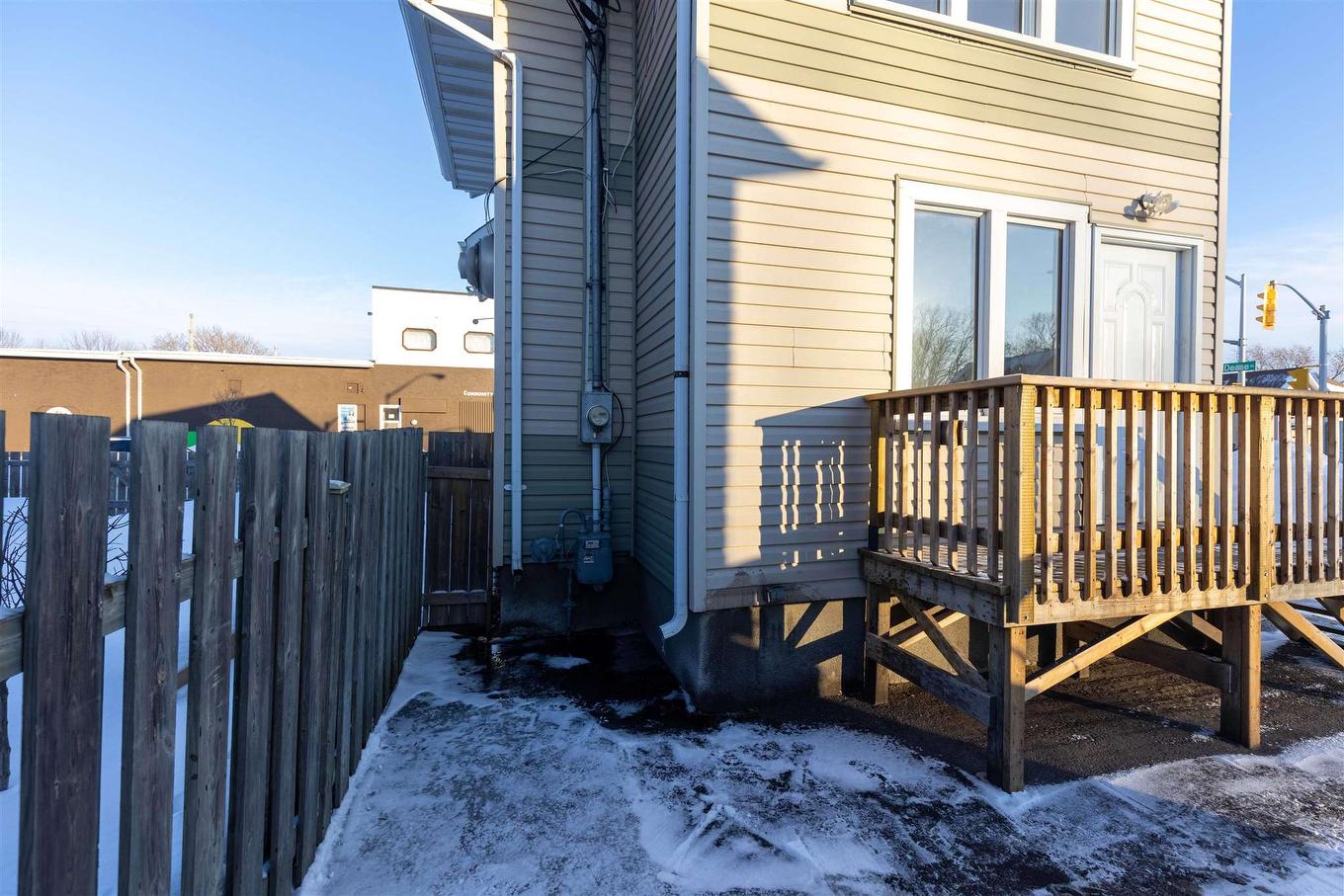 401 May Street N, Thunder Bay, ON - Outdoor With Exterior