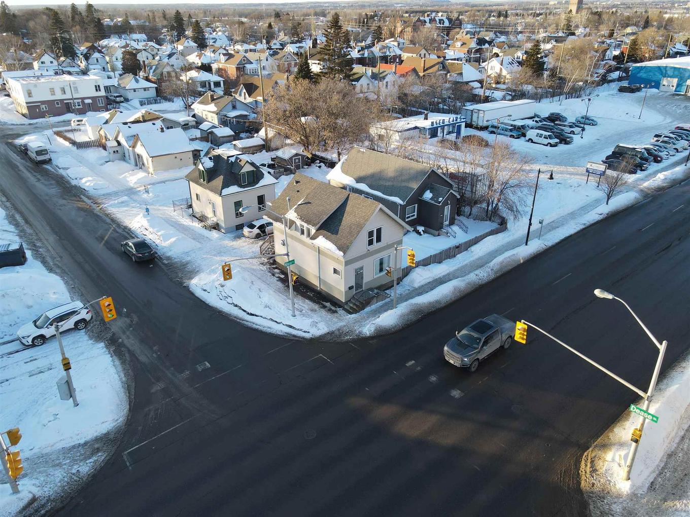 401 May Street N, Thunder Bay, ON - Outdoor With View