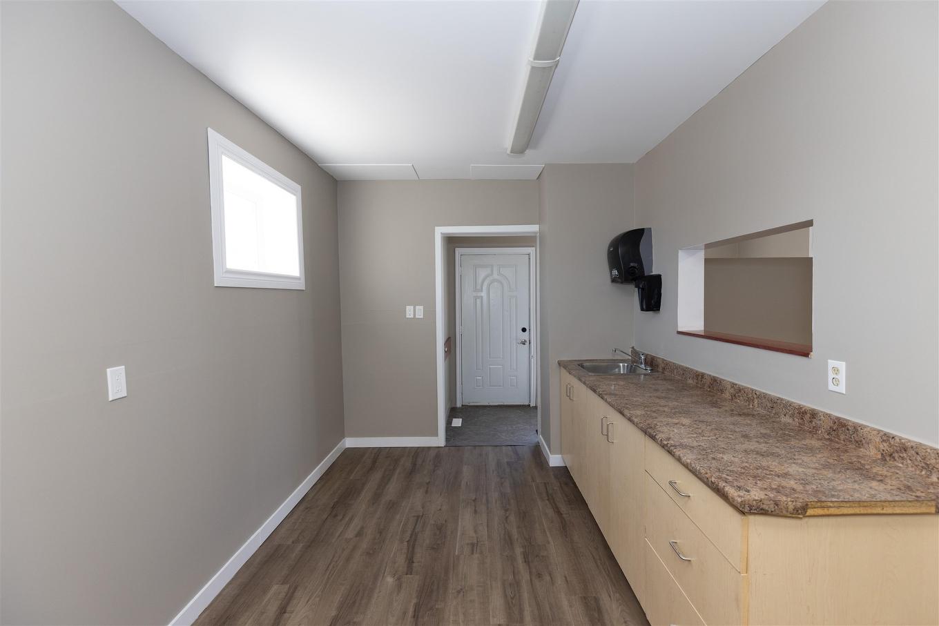 401 May Street N, Thunder Bay, ON - Indoor