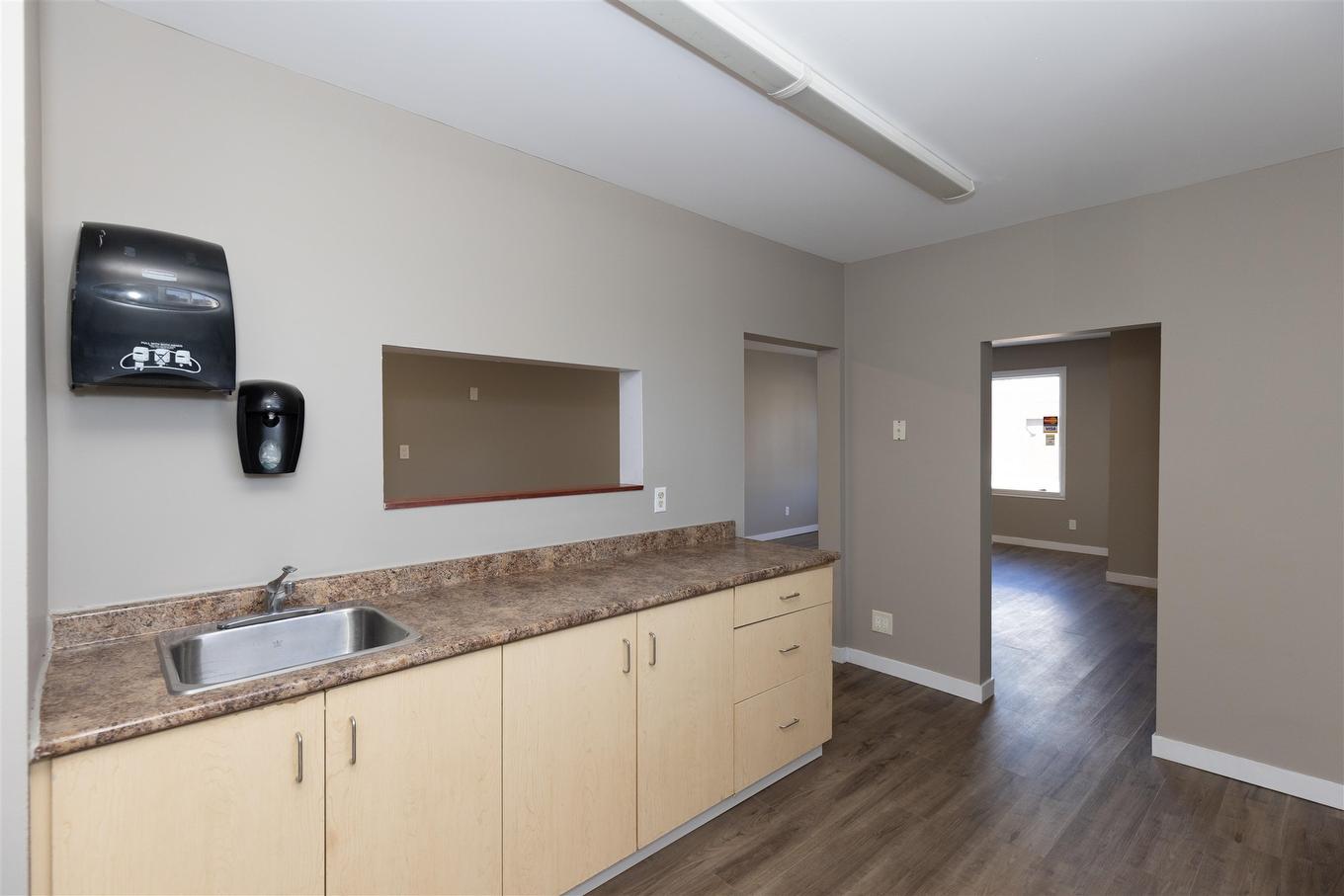 401 May Street N, Thunder Bay, ON - Indoor