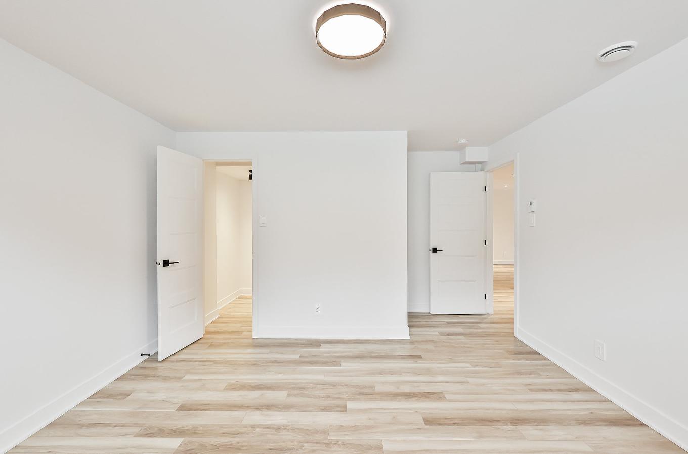 Bedroom - Rue Lorrain, Saint-Lin/Laurentides, QC - Indoor Photo Showing Other Room