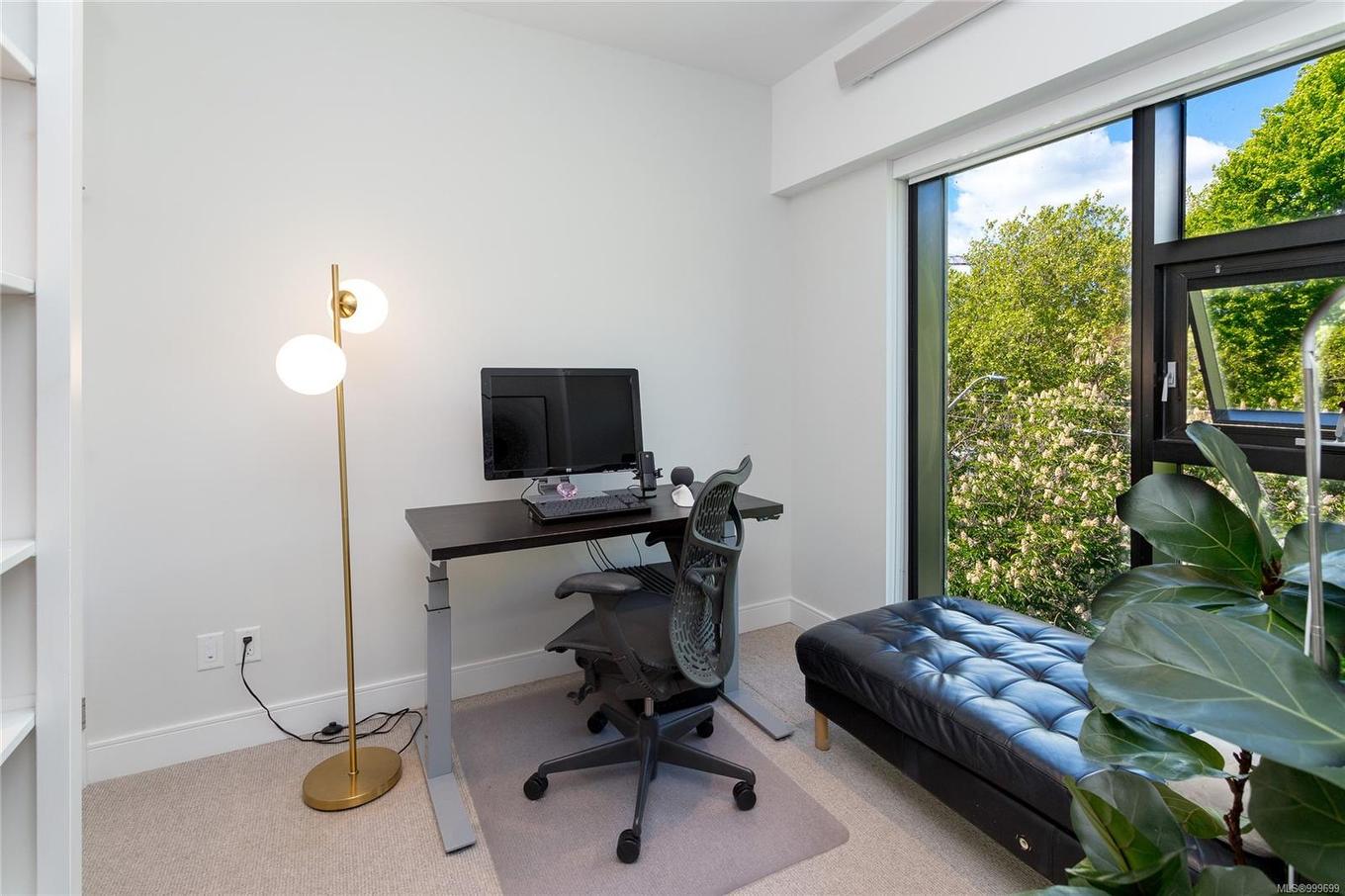 N408-1105 Pandora Ave, Victoria, BC - Indoor Photo Showing Office