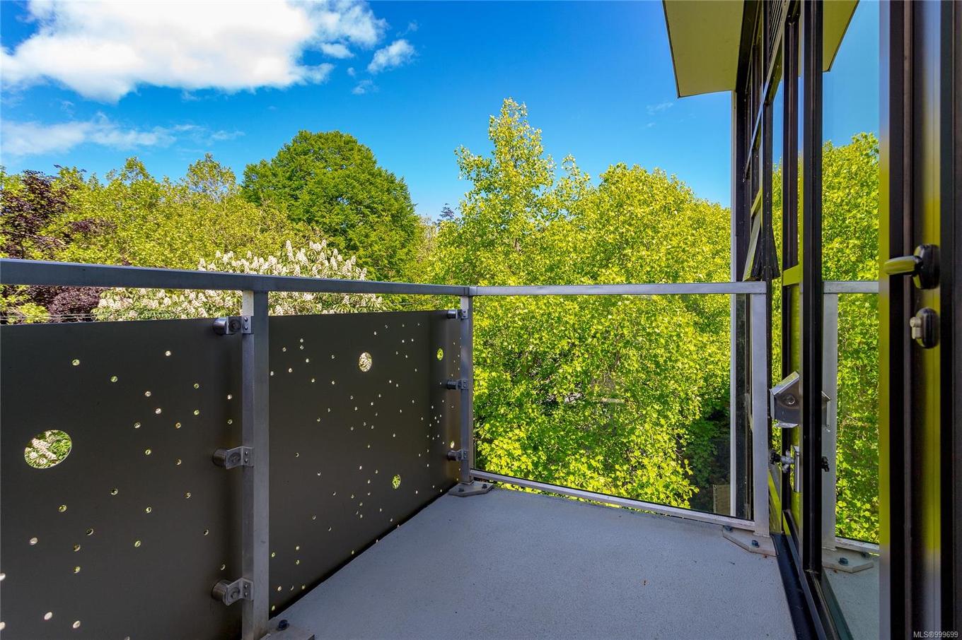 N408-1105 Pandora Ave, Victoria, BC - Outdoor With Balcony