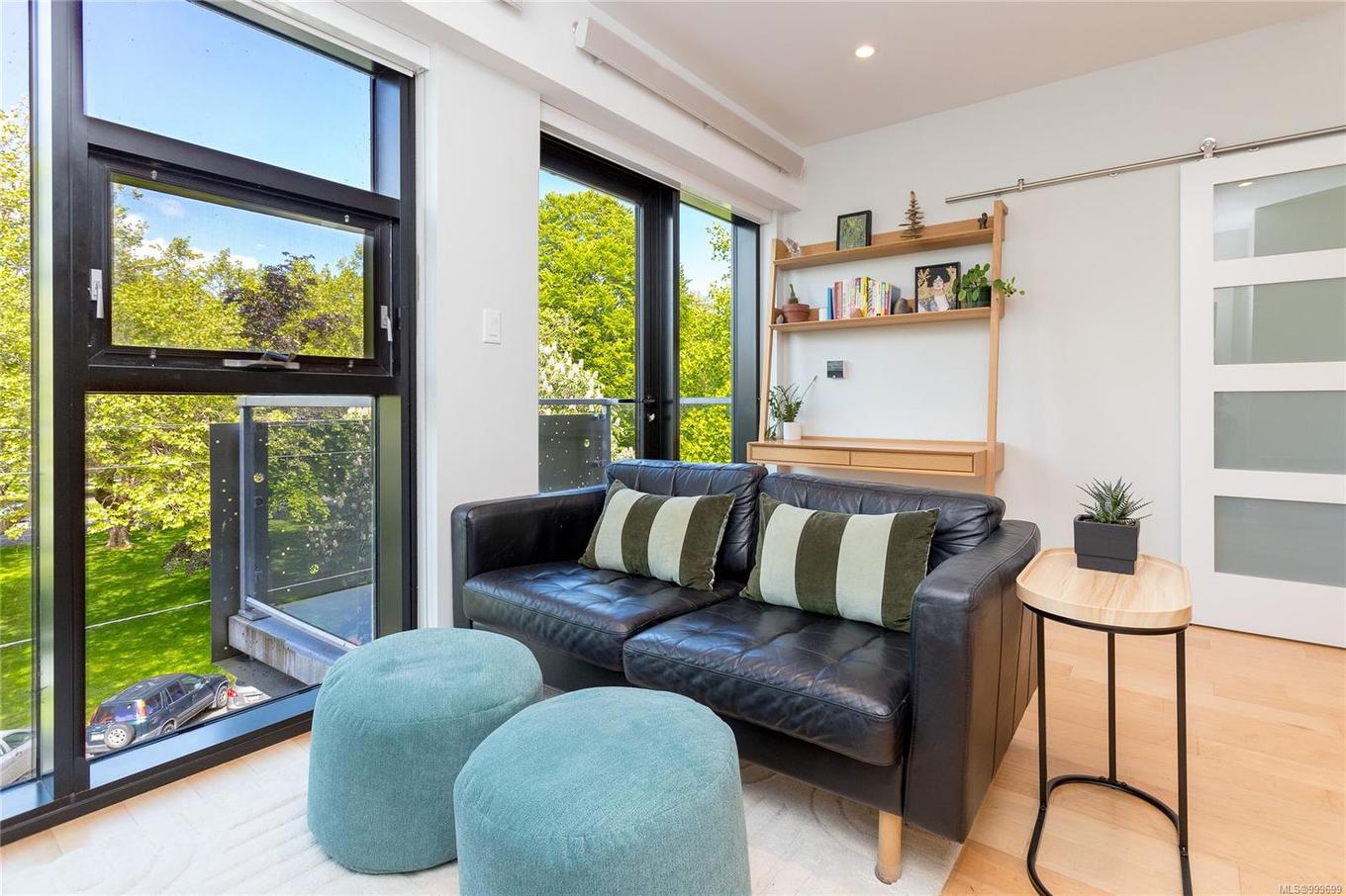 N408-1105 Pandora Ave, Victoria, BC - Indoor Photo Showing Other Room