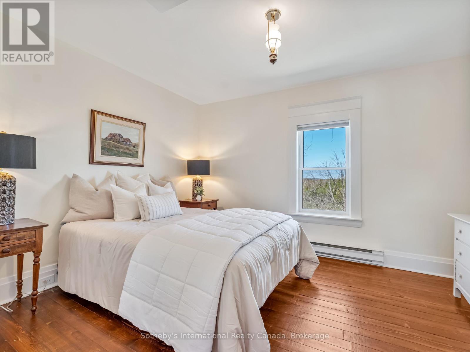 717218 1St Line E, Mulmur, ON - Indoor Photo Showing Bedroom