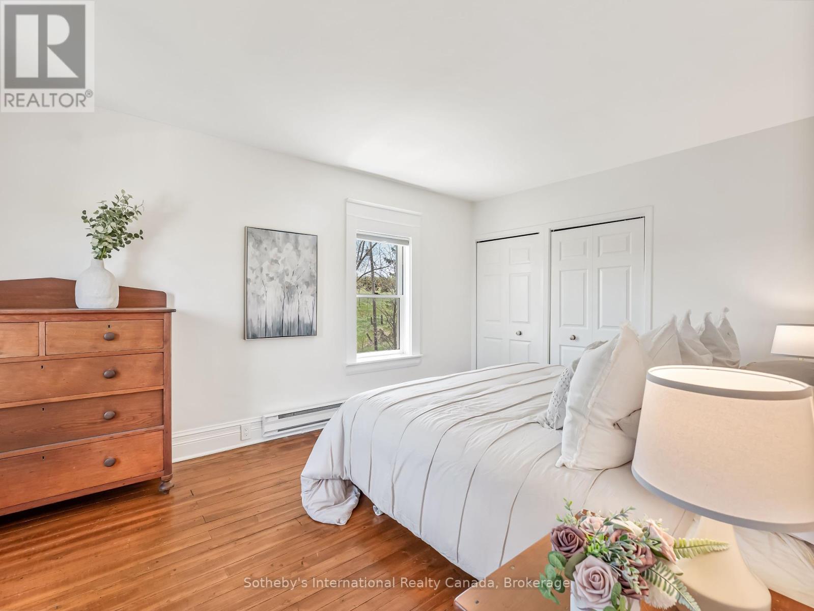 717218 1St Line E, Mulmur, ON - Indoor Photo Showing Bedroom