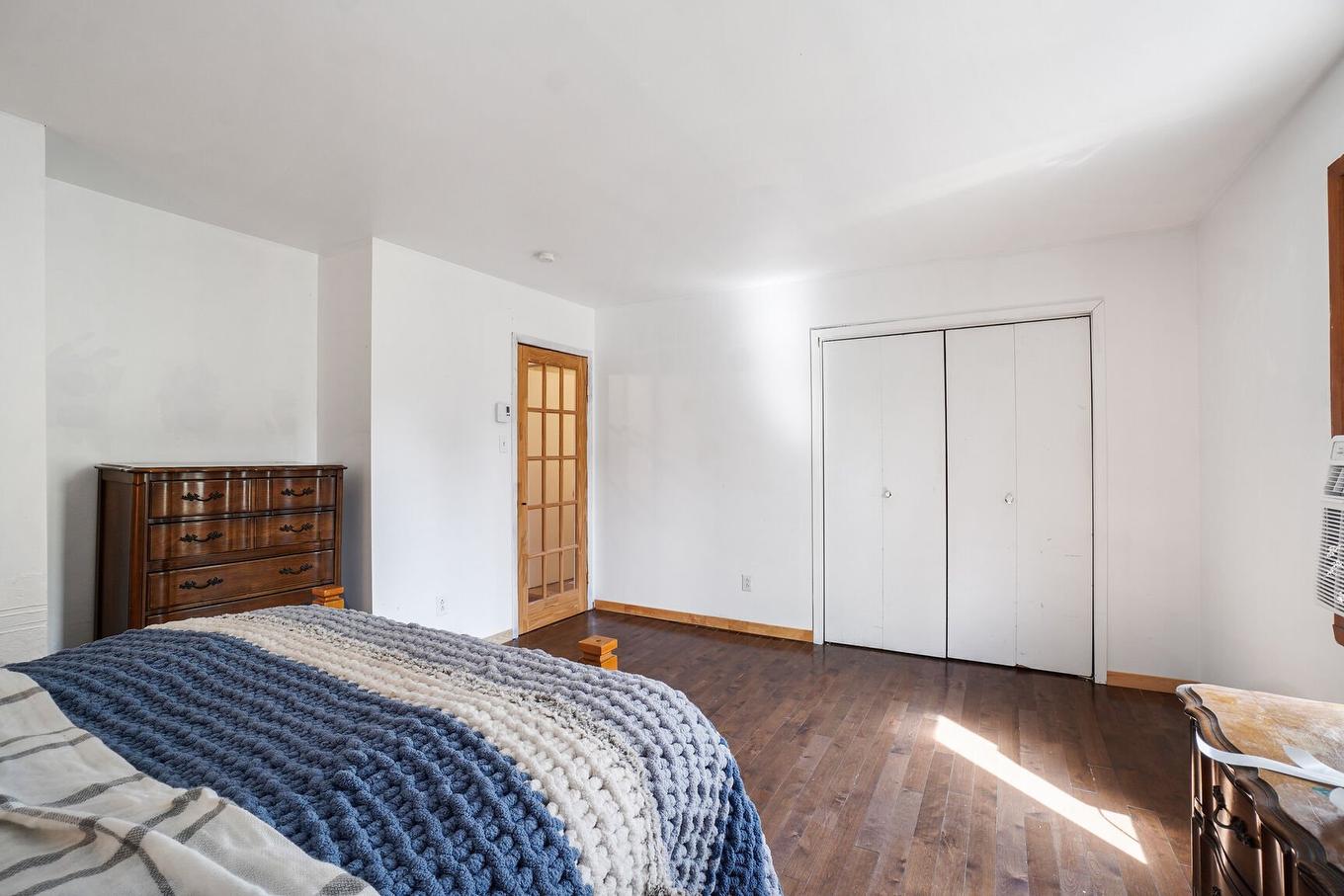 Primary bedroom - 2043 Av. Pierre, Mascouche, QC - Indoor Photo Showing Bedroom