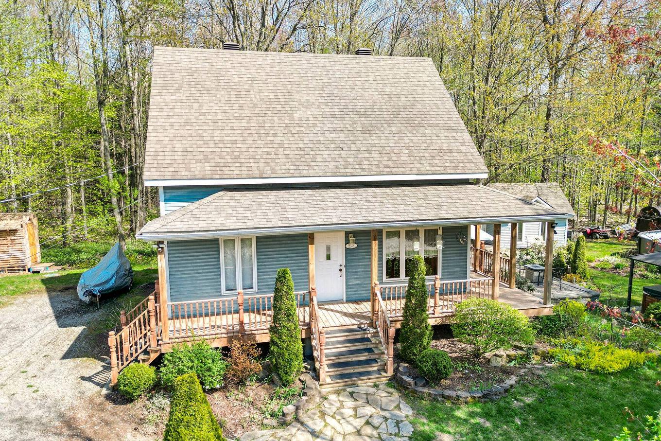 Frontage - 2043 Av. Pierre, Mascouche, QC - Outdoor