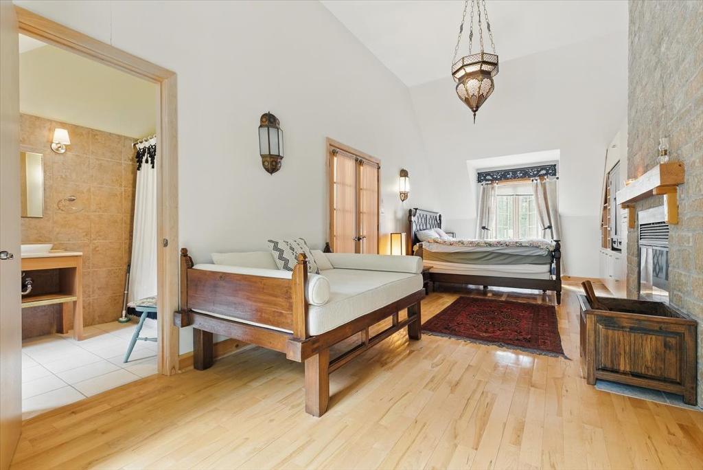 Primary bedroom - 10 Ch. Du Frère-André, Brownsburg-Chatham, QC - Indoor