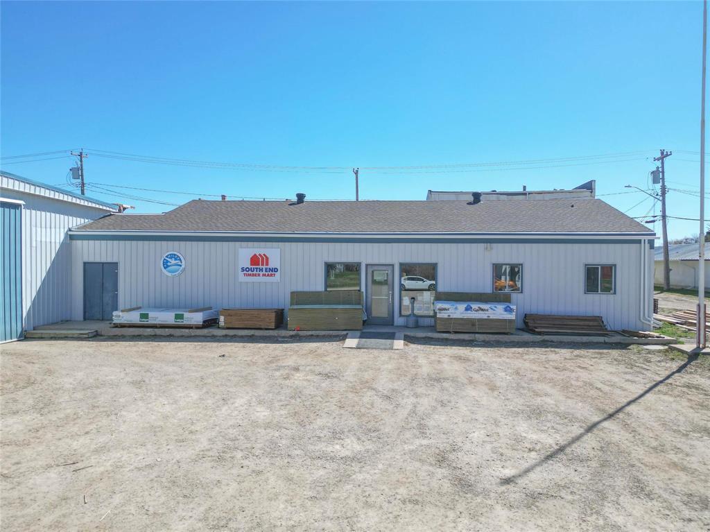 18 Simcoe Avenue, Carberry, MB