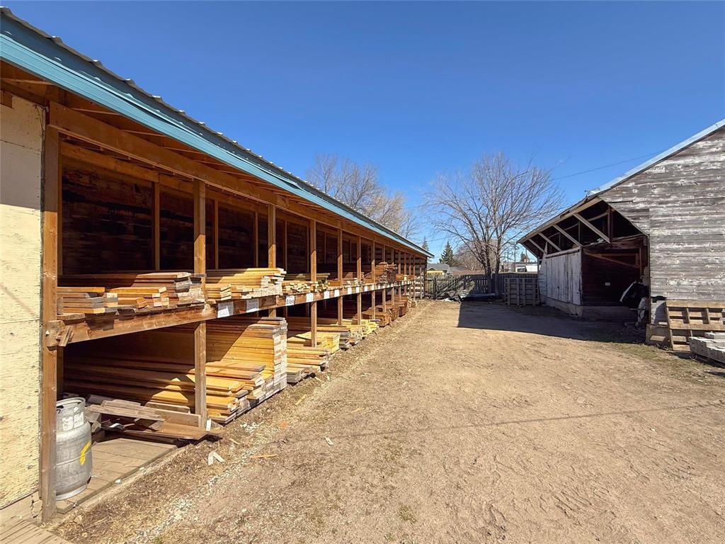 18 Simcoe Avenue, Carberry, MB