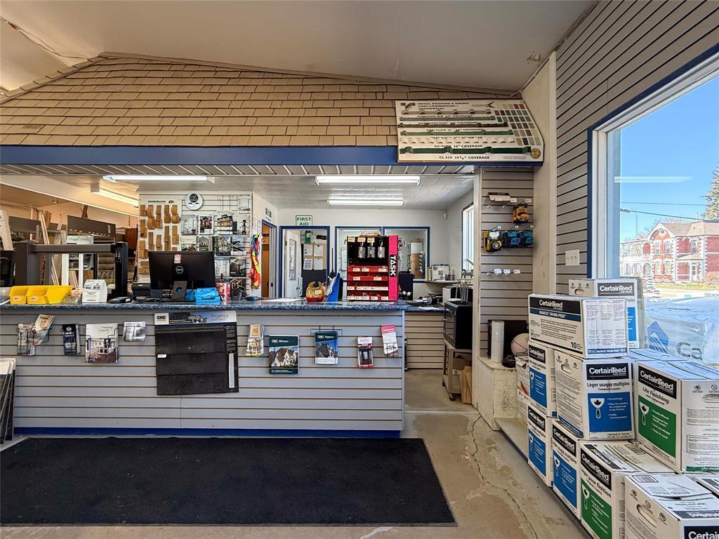 18 Simcoe Avenue, Carberry, MB