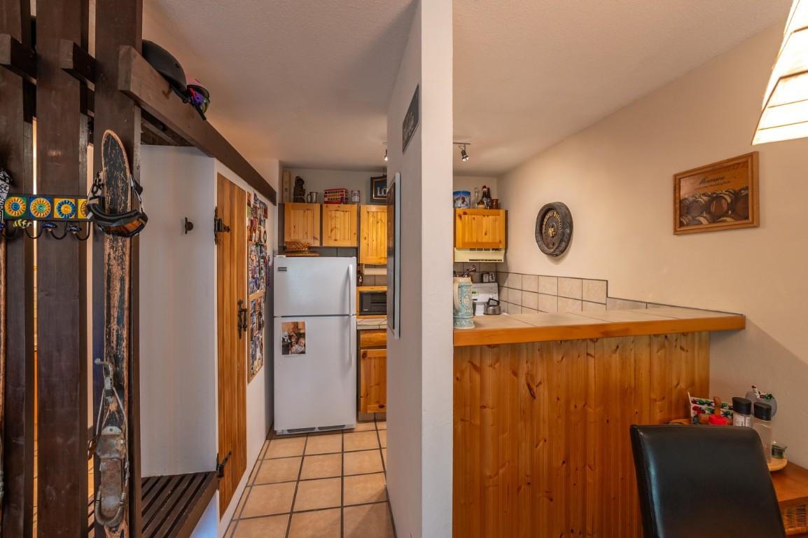 305-1191 Apex Mountain Road, Apex Mountain, BC - Indoor