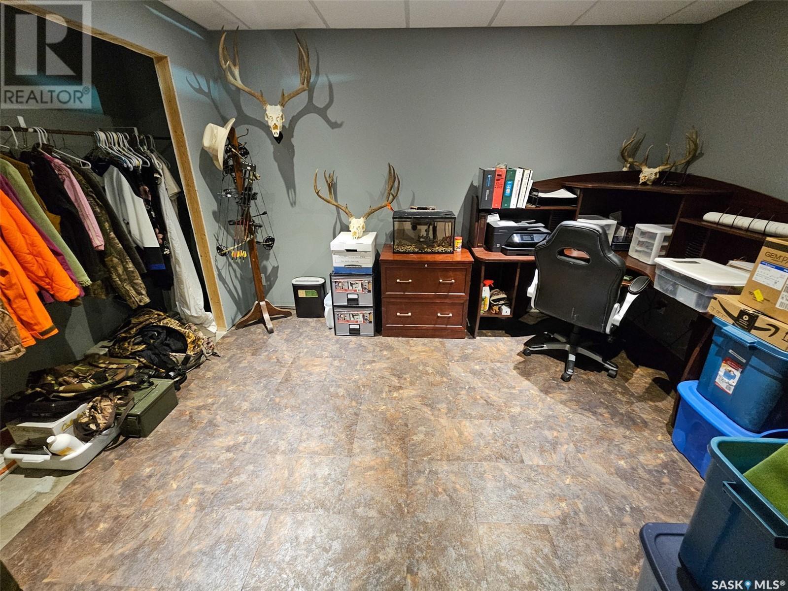 Chandler Acreage, Wood River Rm No. 74, SK - Indoor