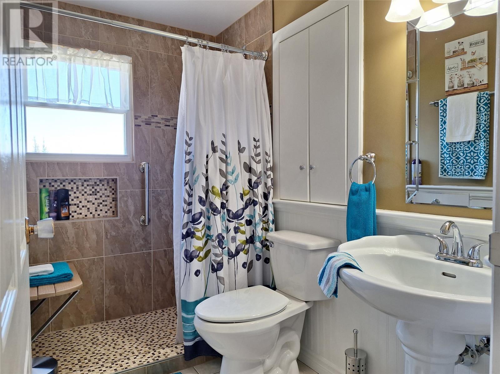 673 Oceanview Drive, Cape St. George, NL - Indoor Photo Showing Bathroom