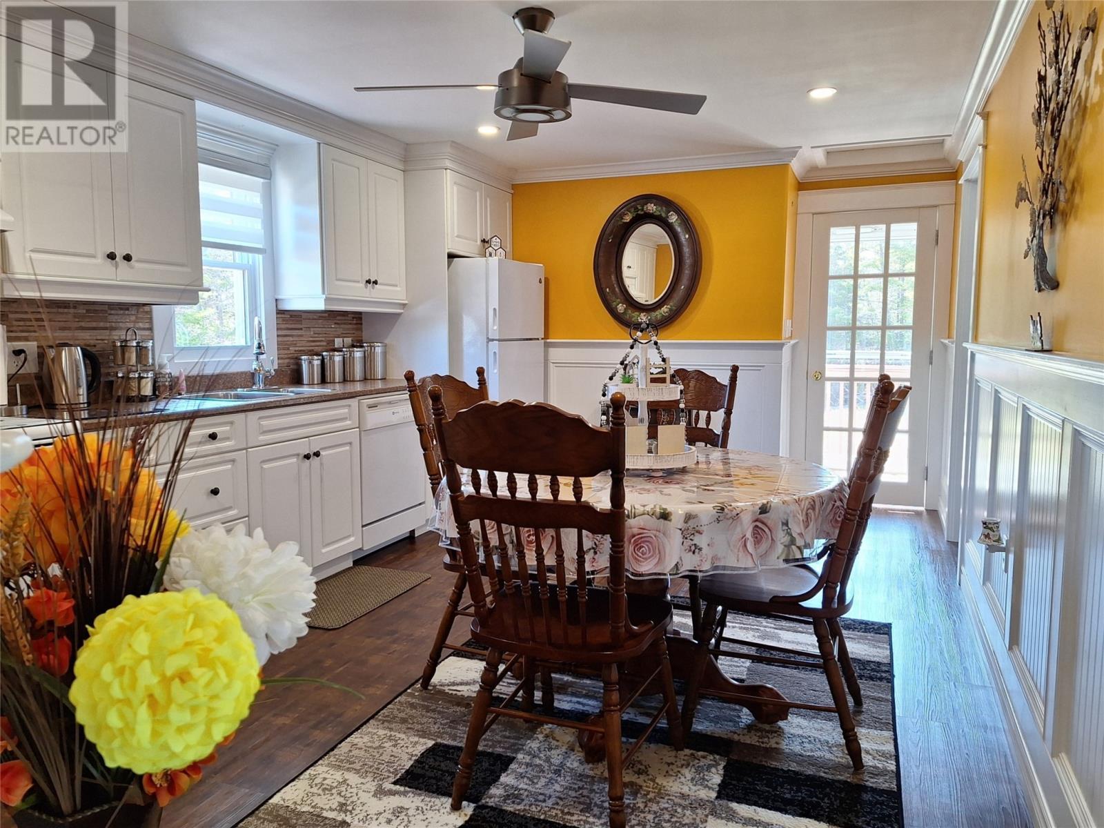 673 Oceanview Drive, Cape St. George, NL - Indoor Photo Showing Dining Room