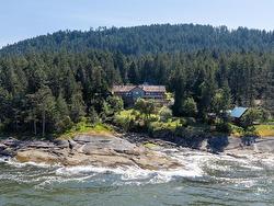 474 Sticks Allison Rd Galiano Island, BC V0N 1P0