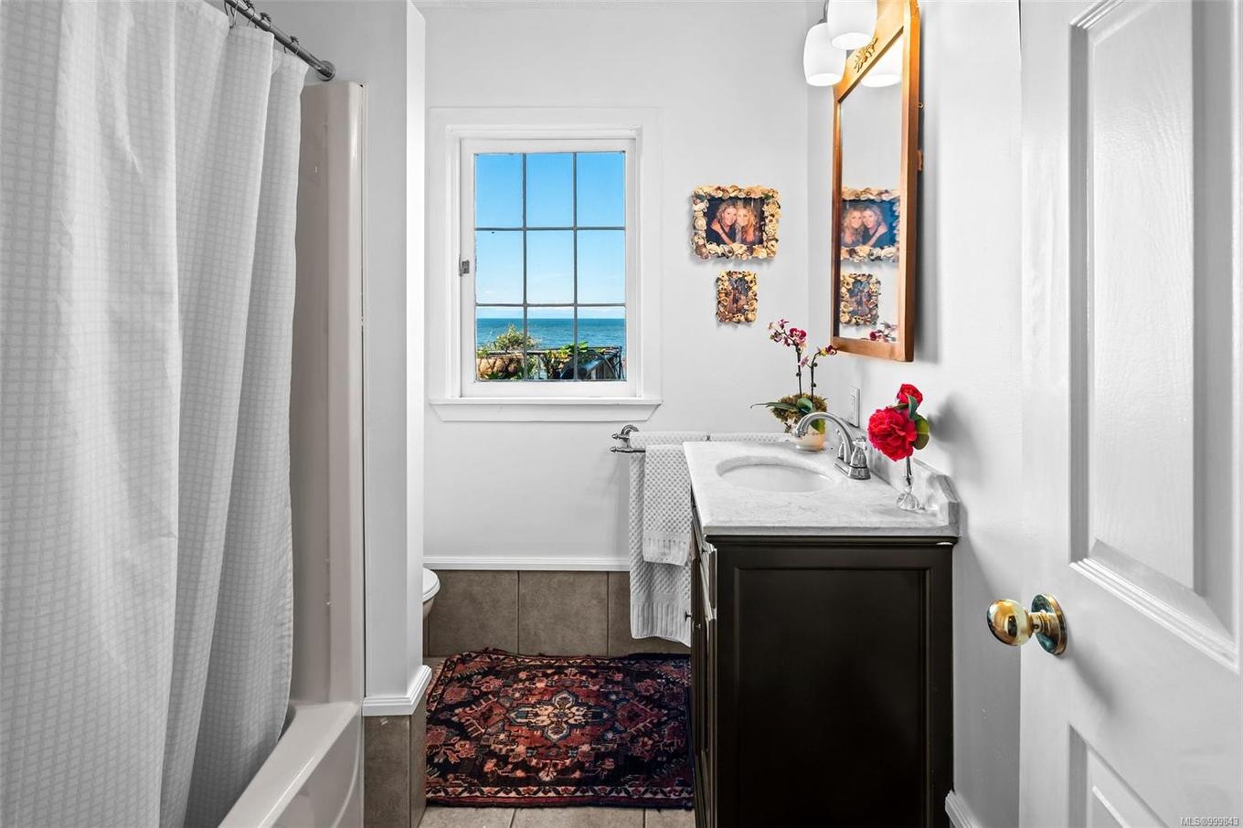 474 Sticks Allison Rd, Galiano Island, BC